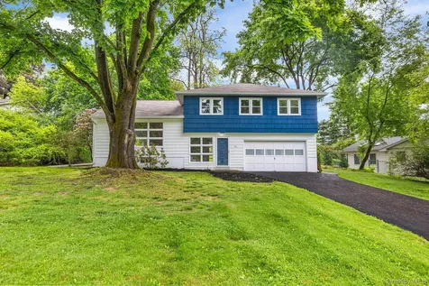 31 Old Farms Road Poughkeepsie NY 12603