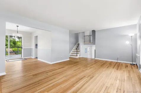 31 Old Farms Road Poughkeepsie NY 12603