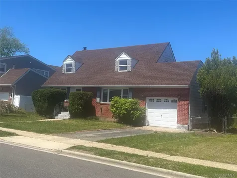 44 Ontario Avenue Plainview NY 11803