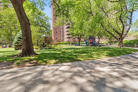 473 Fdr Drive New York (manhattan) NY 10002