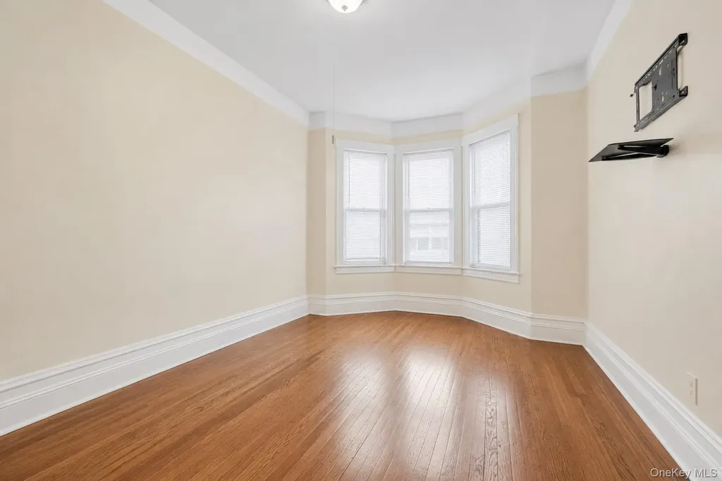 123 Oliver Avenue Yonkers NY 10701