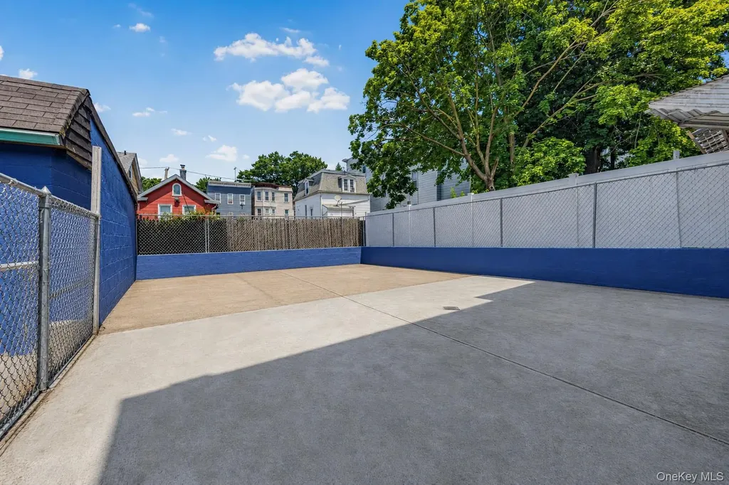123 Oliver Avenue Yonkers NY 10701
