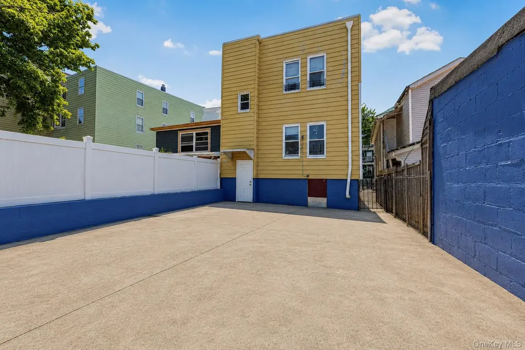 123 Oliver Avenue Yonkers NY 10701