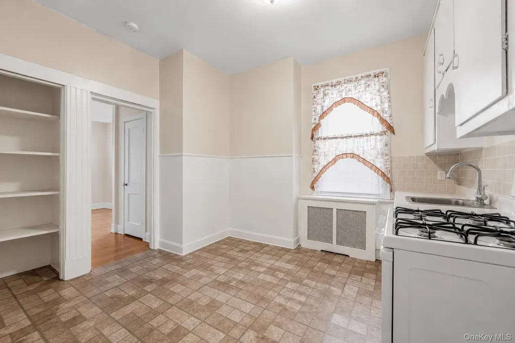 123 Oliver Avenue Yonkers NY 10701