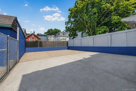 123 Oliver Avenue Yonkers NY 10701