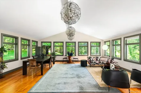 143 E Middle Patent Road Bedford NY 10506