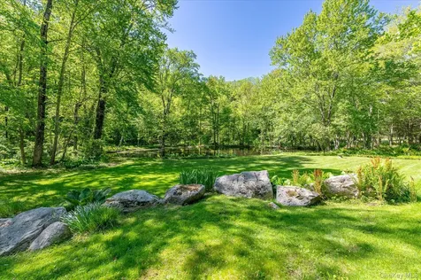 143 E Middle Patent Road Bedford NY 10506