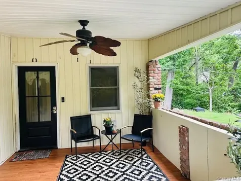 15 Roanoke Road Patterson NY 12563
