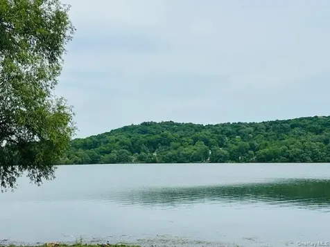 15 Roanoke Road Patterson NY 12563