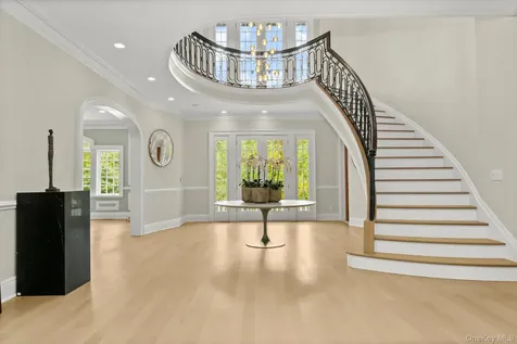 4 Cowdray Park Drive Armonk NY 10504