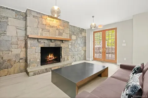 4 Cowdray Park Drive Armonk NY 10504