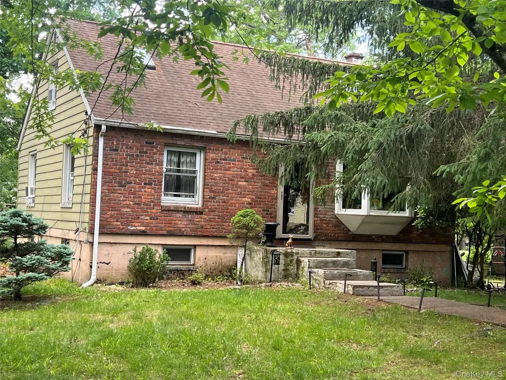 8 Mountain View Suffern NY 10901