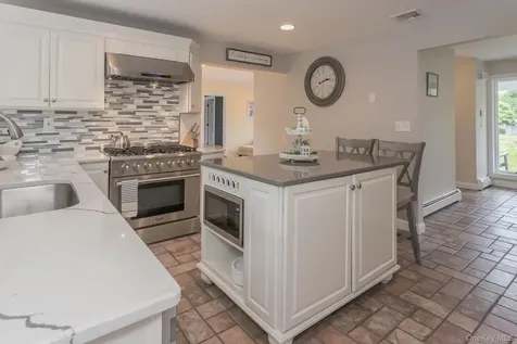 102 Beverly Road Chester NY 10918