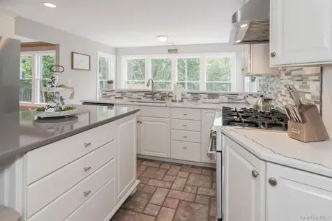 102 Beverly Road Chester NY 10918