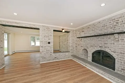 107 Beverly Road Massapequa NY 11758