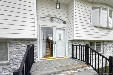 107 Beverly Road Massapequa NY 11758