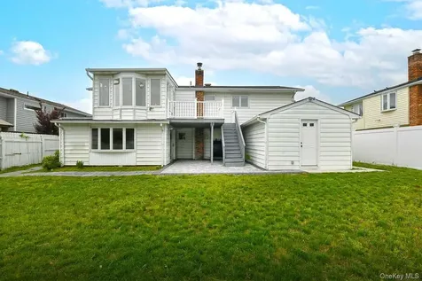 107 Beverly Road Massapequa NY 11758
