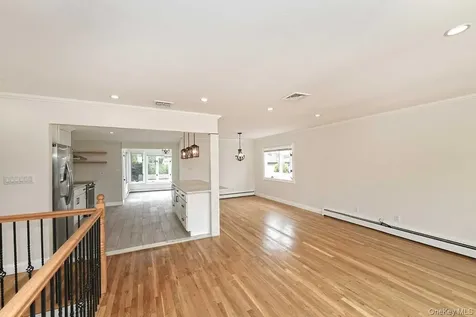 107 Beverly Road Massapequa NY 11758
