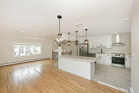 107 Beverly Road Massapequa NY 11758