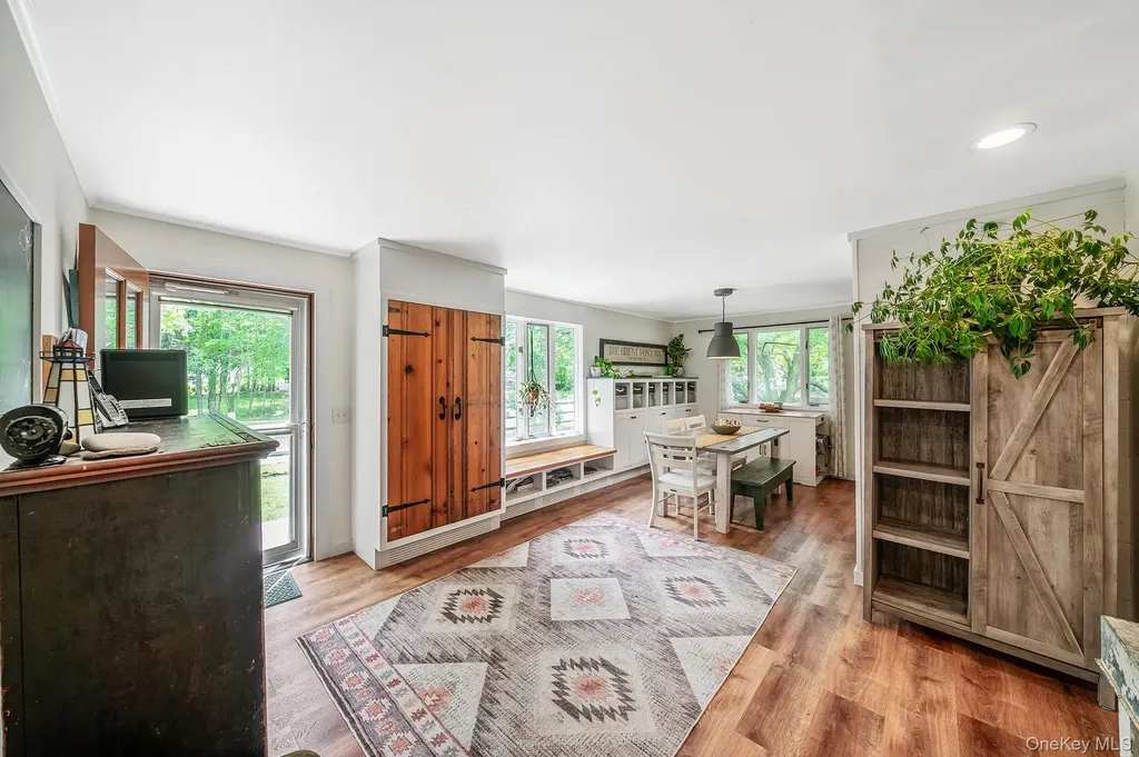 8 Hill Street E Wading River NY 11792