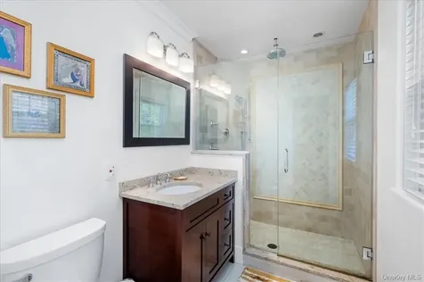 367 Old Mamaroneck Road White Plains NY 10605