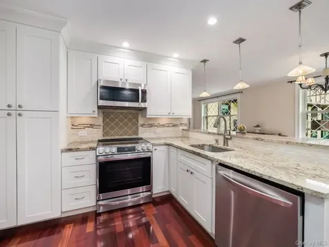 404 Sierra Vista Lane Valley Cottage NY 10989