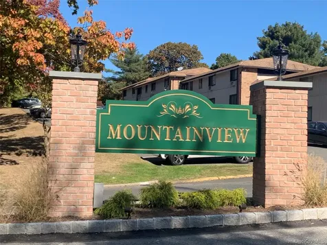 404 Sierra Vista Lane Valley Cottage NY 10989