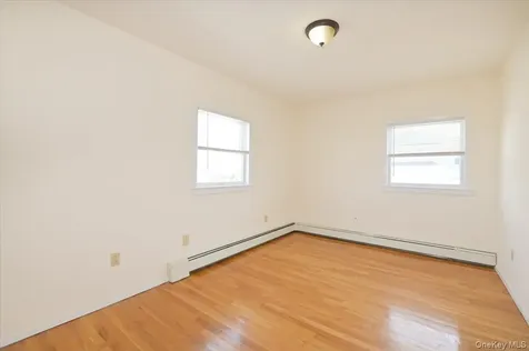 9 Cabot Rd W Massapequa NY 11758