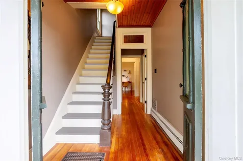 102 Clifton Avenue Kingston NY 12401