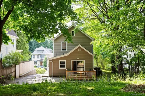 102 Clifton Avenue Kingston NY 12401