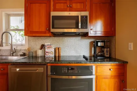 102 Clifton Avenue Kingston NY 12401
