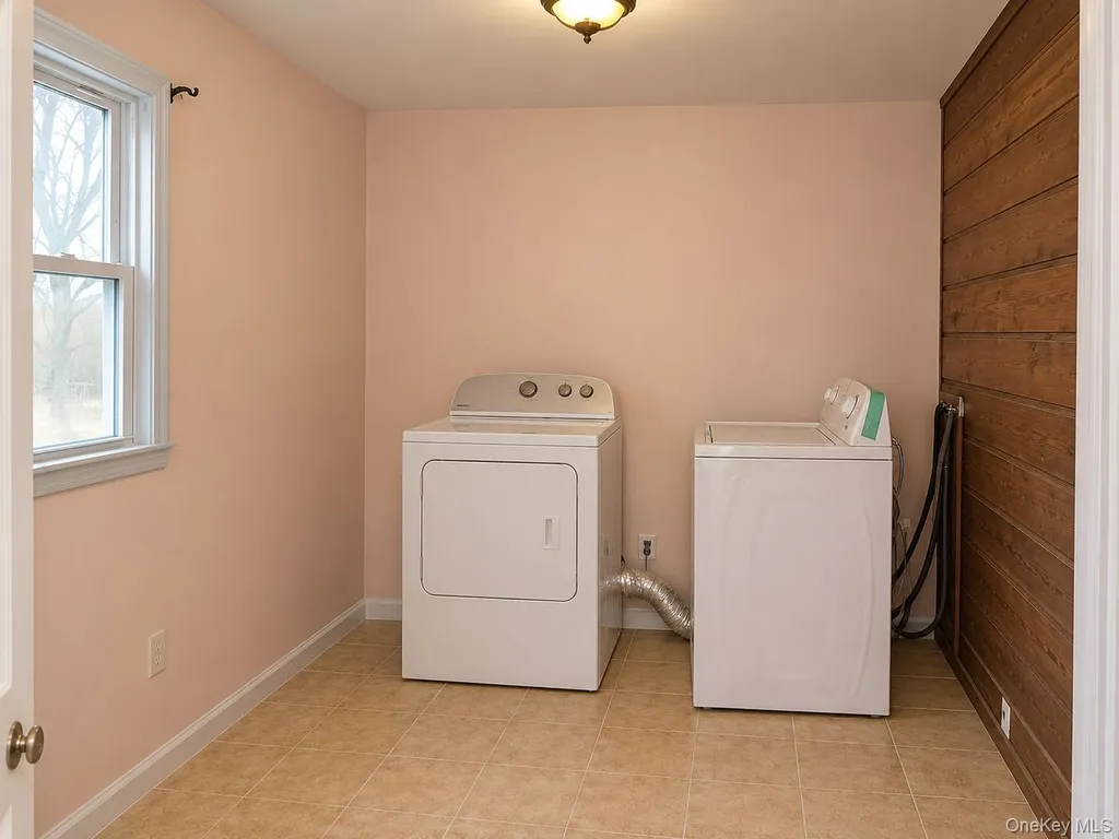 2 Poplar Trail Monroe NY 10950