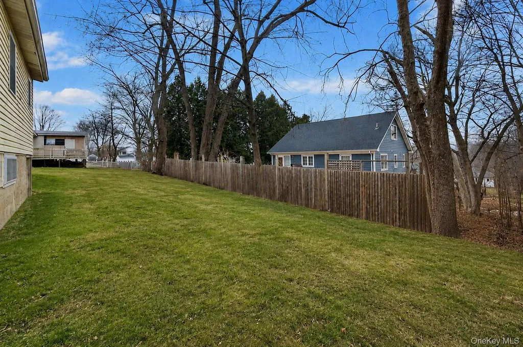 2 Poplar Trail Monroe NY 10950