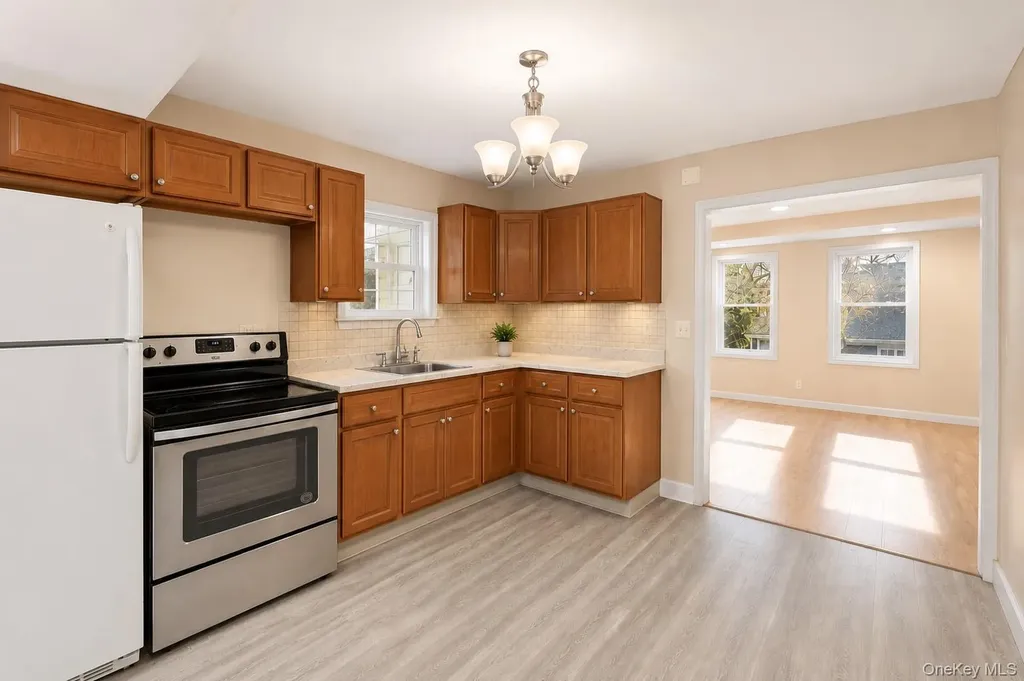 2 Poplar Trail Monroe NY 10950