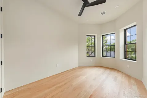 405 Irving Avenue Brooklyn NY 11237