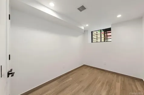 405 Irving Avenue Brooklyn NY 11237