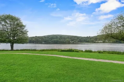 23 Lucille Road Carmel NY 10512