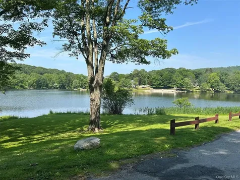 23 Lucille Road Carmel NY 10512