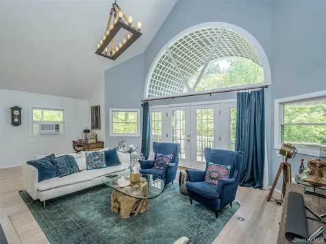 135 Old Meeting House Road Montauk NY 11978