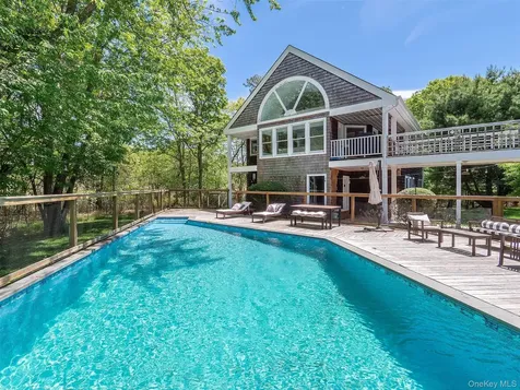 135 Old Meeting House Road Montauk NY 11978