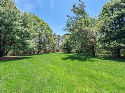 135 Old Meeting House Road Montauk NY 11978
