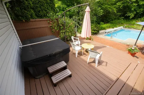 16 Dose Road Wappingers Falls NY 12590