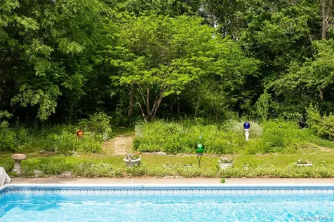 16 Dose Road Wappingers Falls NY 12590