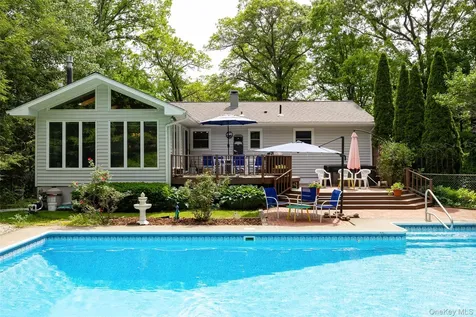 16 Dose Road Wappingers Falls NY 12590