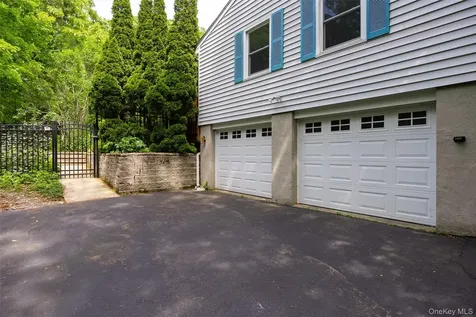 16 Dose Road Wappingers Falls NY 12590