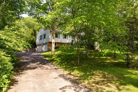 16 Dose Road Wappingers Falls NY 12590