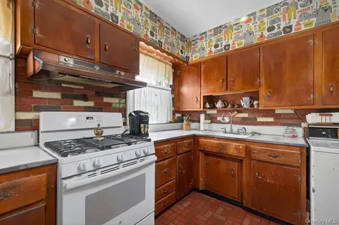 38 Lee Avenue Yonkers NY 10705