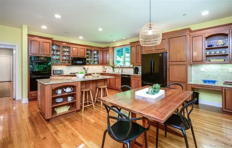 14 Beckett Close Irvington NY 10533