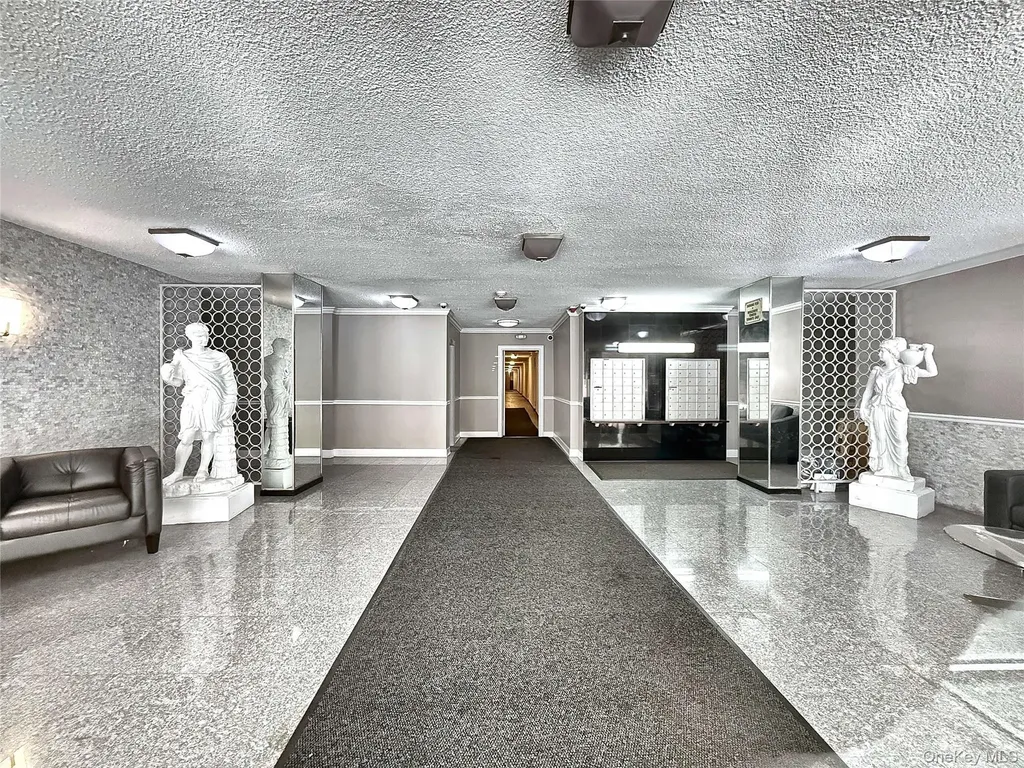 190 First Street Mineola NY 11501