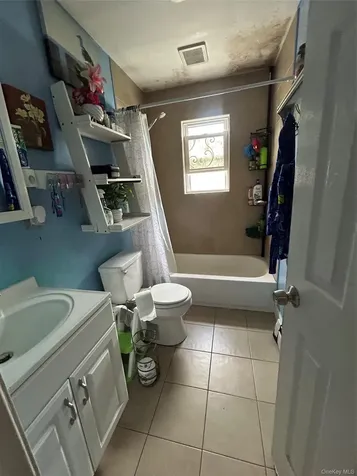 246 Parkway Boulevard Wyandanch NY 11798